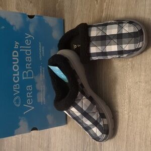 Vera Bradley VB cloud kingbird plaid 2-mile cozy mule size 7